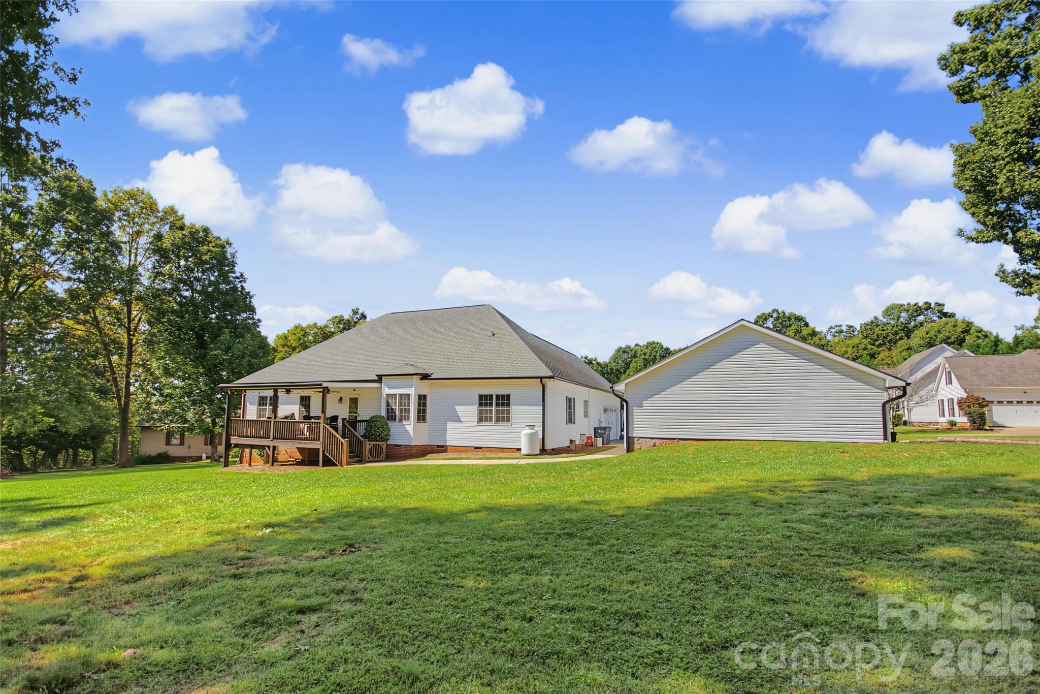 Single Family Residence at 166 Appaloosa Lane, Statesville, photo 2 of 29