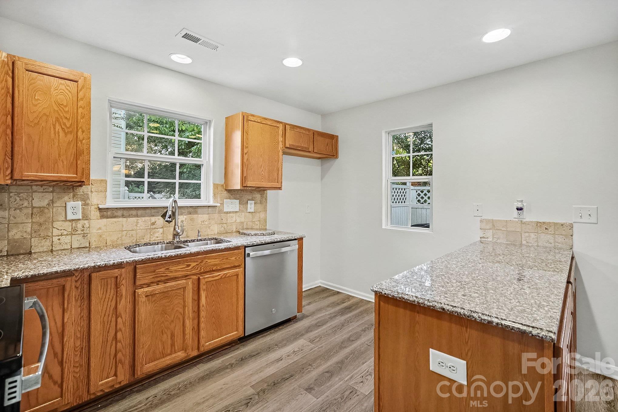 Townhouse at 417 Caddy Street, Fort Mill, photo 16 of 43