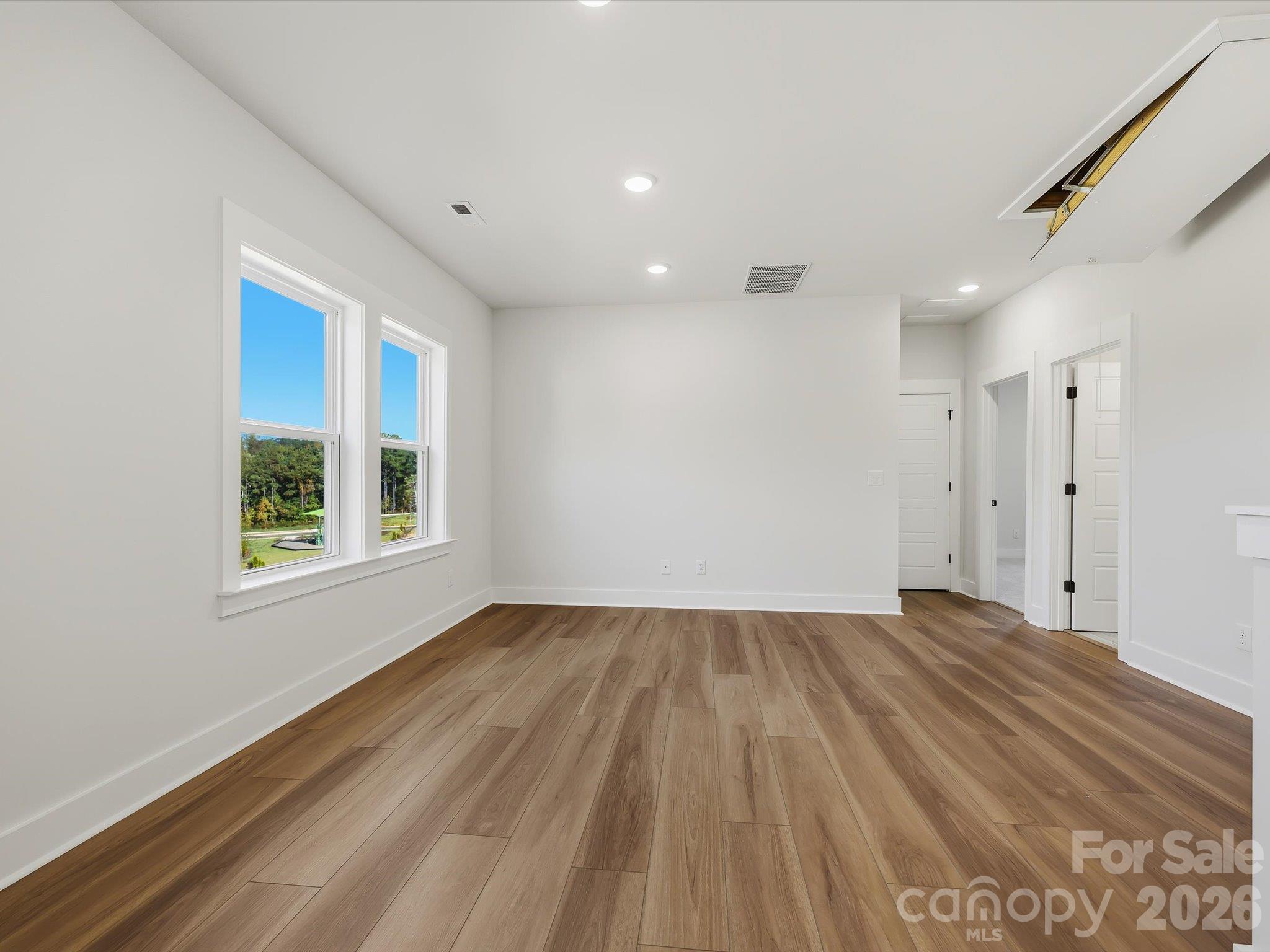 Upstairs Loft Retreat - 325 Portree Street, Rock Hill