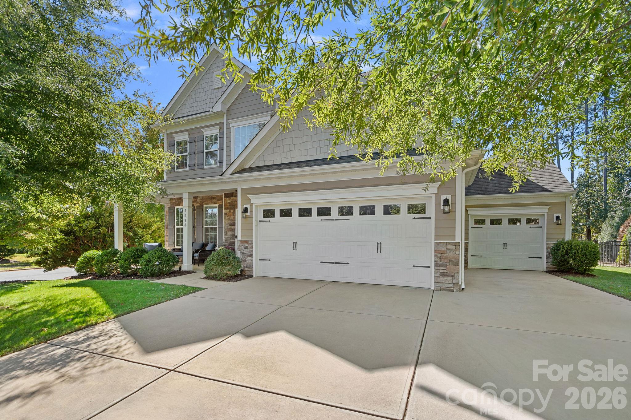 9038 Loch Glen Way