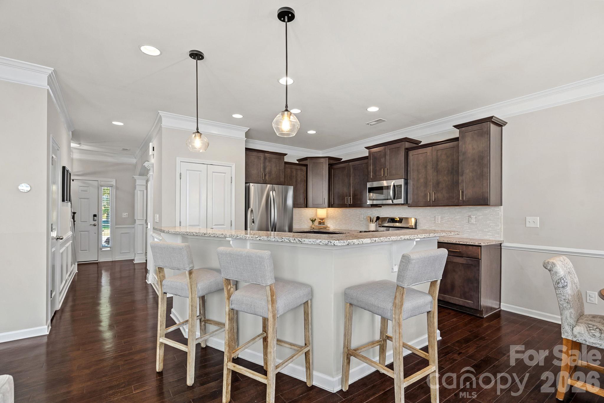 Single Family Residence at 9038 Loch Glen Way, Charlotte, photo 8 of 41