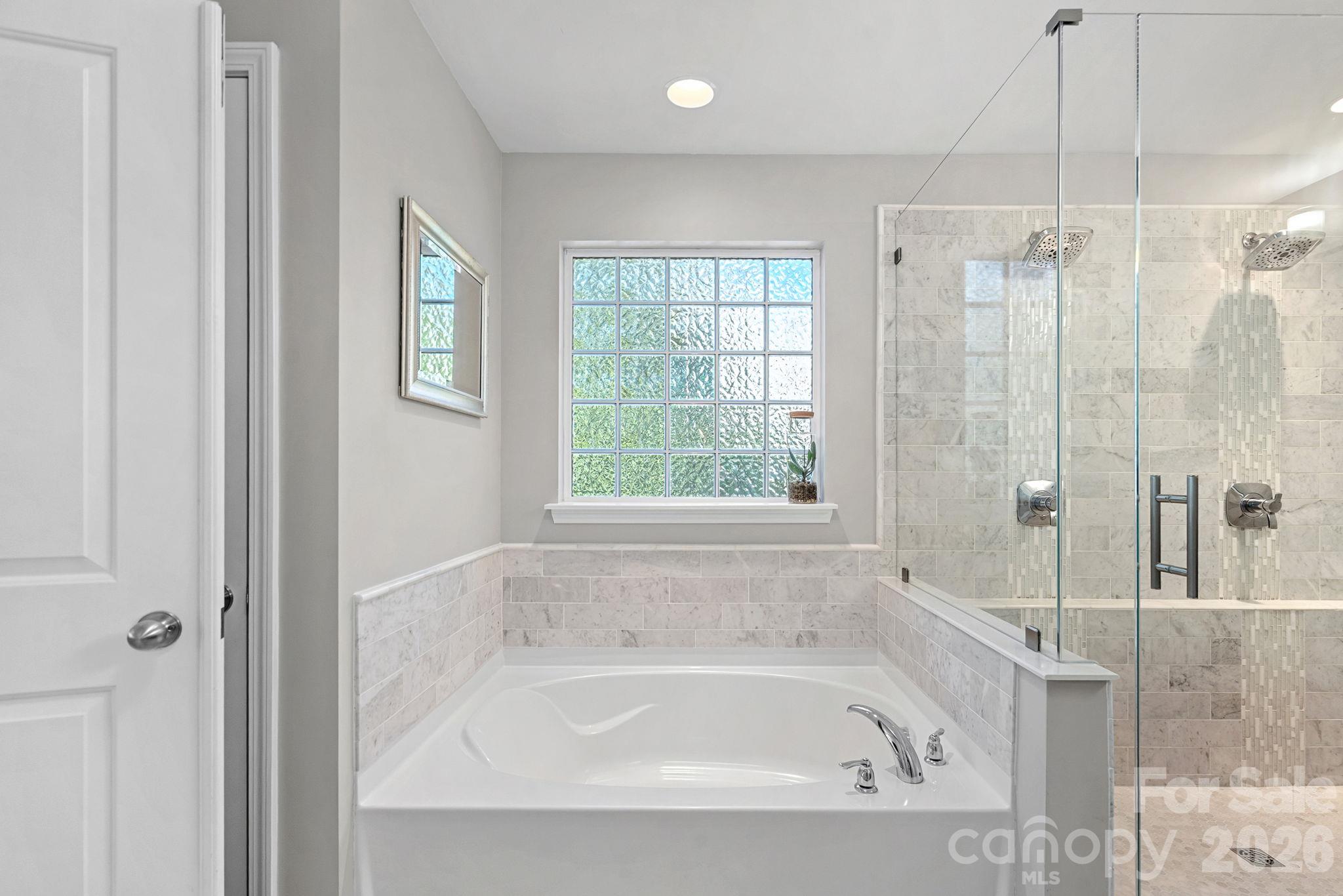 Single Family Residence at 9038 Loch Glen Way, Charlotte, photo 21 of 41