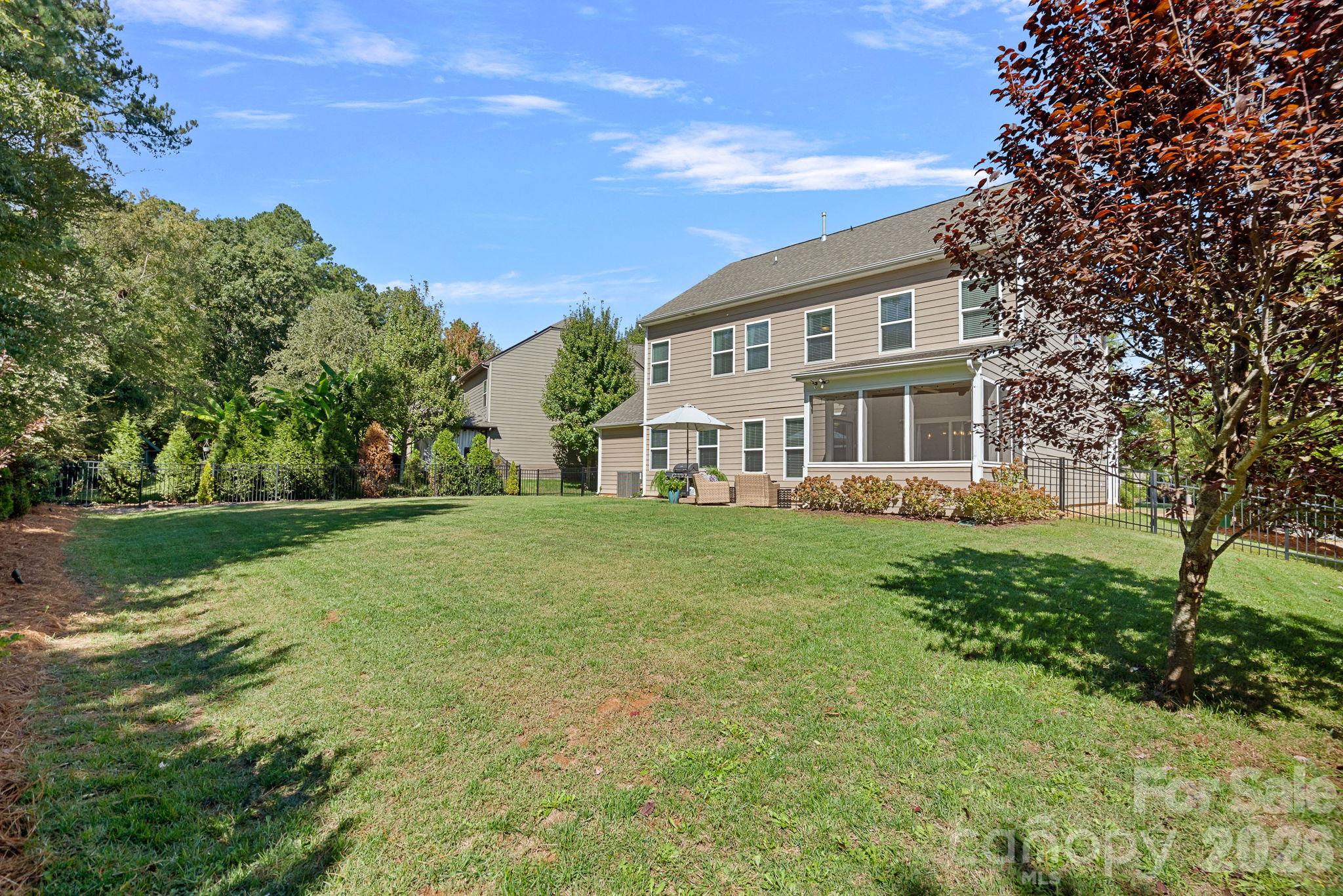 Single Family Residence at 9038 Loch Glen Way, Charlotte, photo 37 of 41
