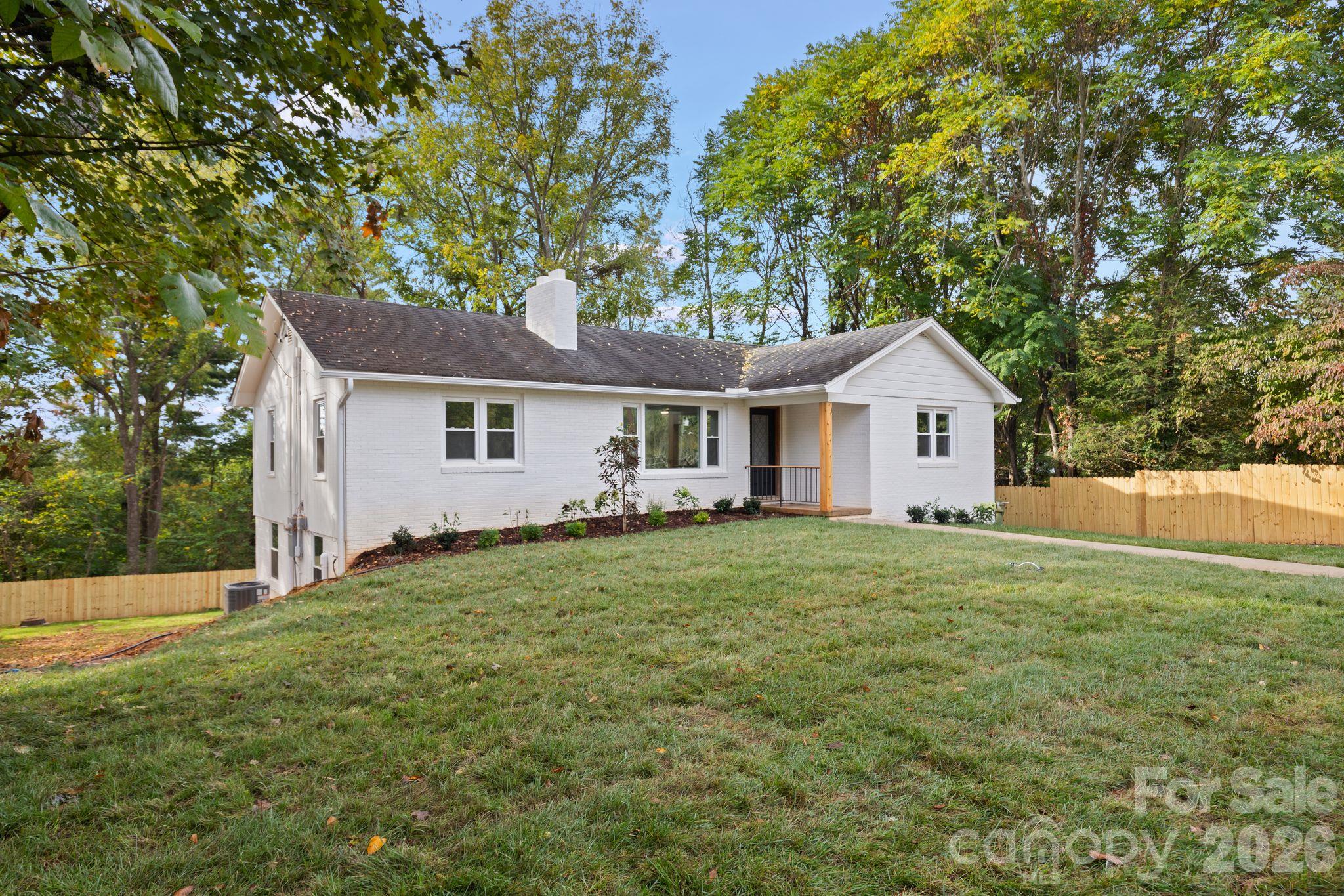 Single Family Residence at 80 Clarendon Road, Asheville, photo 27 of 38