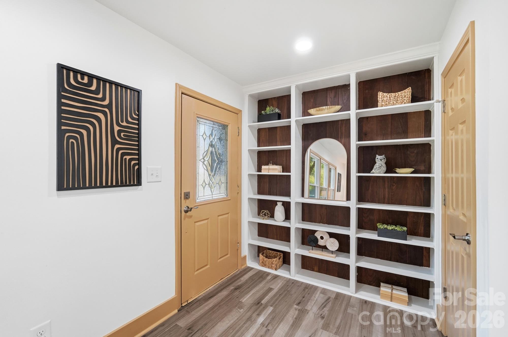 Single Family Residence at 6131 Coach Hill Lane, Charlotte, photo 5 of 43