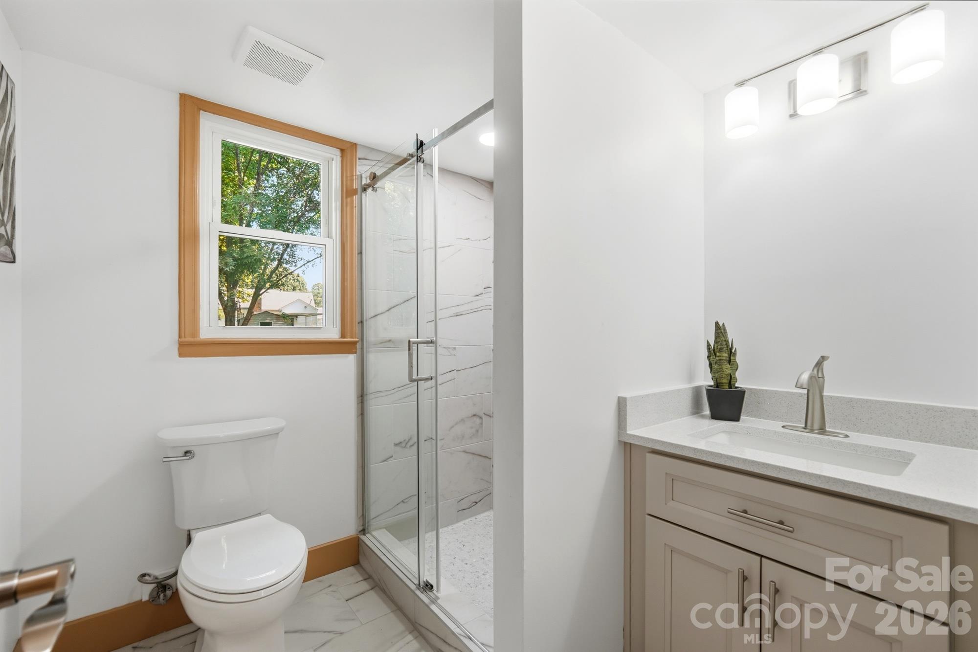 Single Family Residence at 6131 Coach Hill Lane, Charlotte, photo 22 of 43