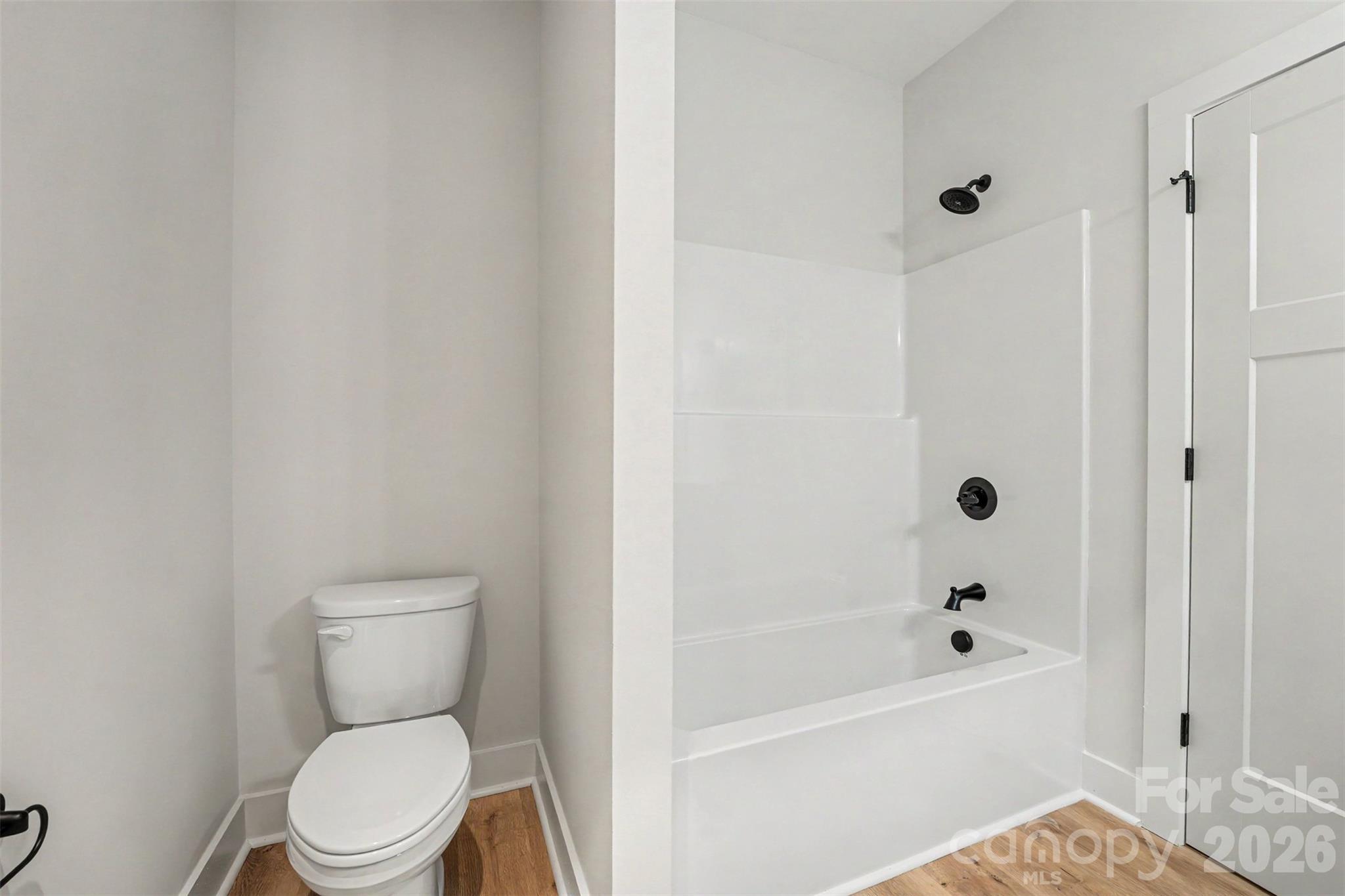 Primary bath ensuite - 902 W 8th Street, Kannapolis