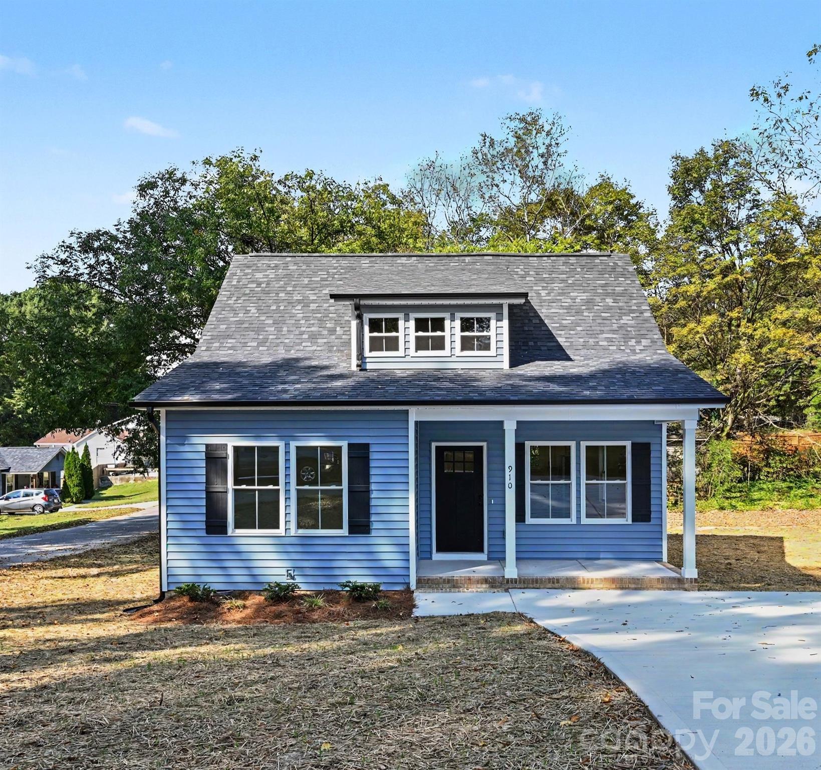 910 W 8th Street