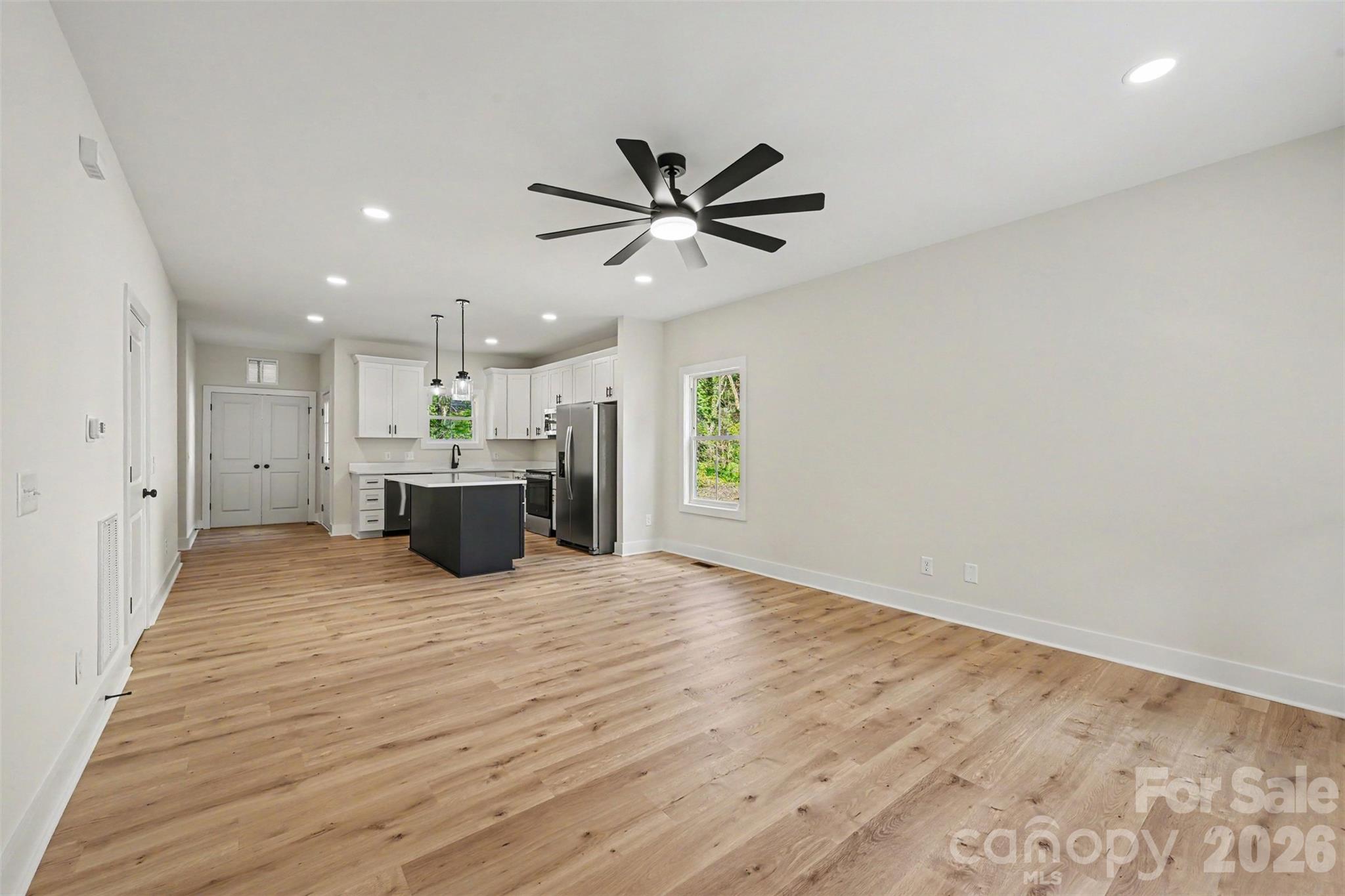 Single Family Residence at 910 W 8th Street, Kannapolis, photo 8 of 29