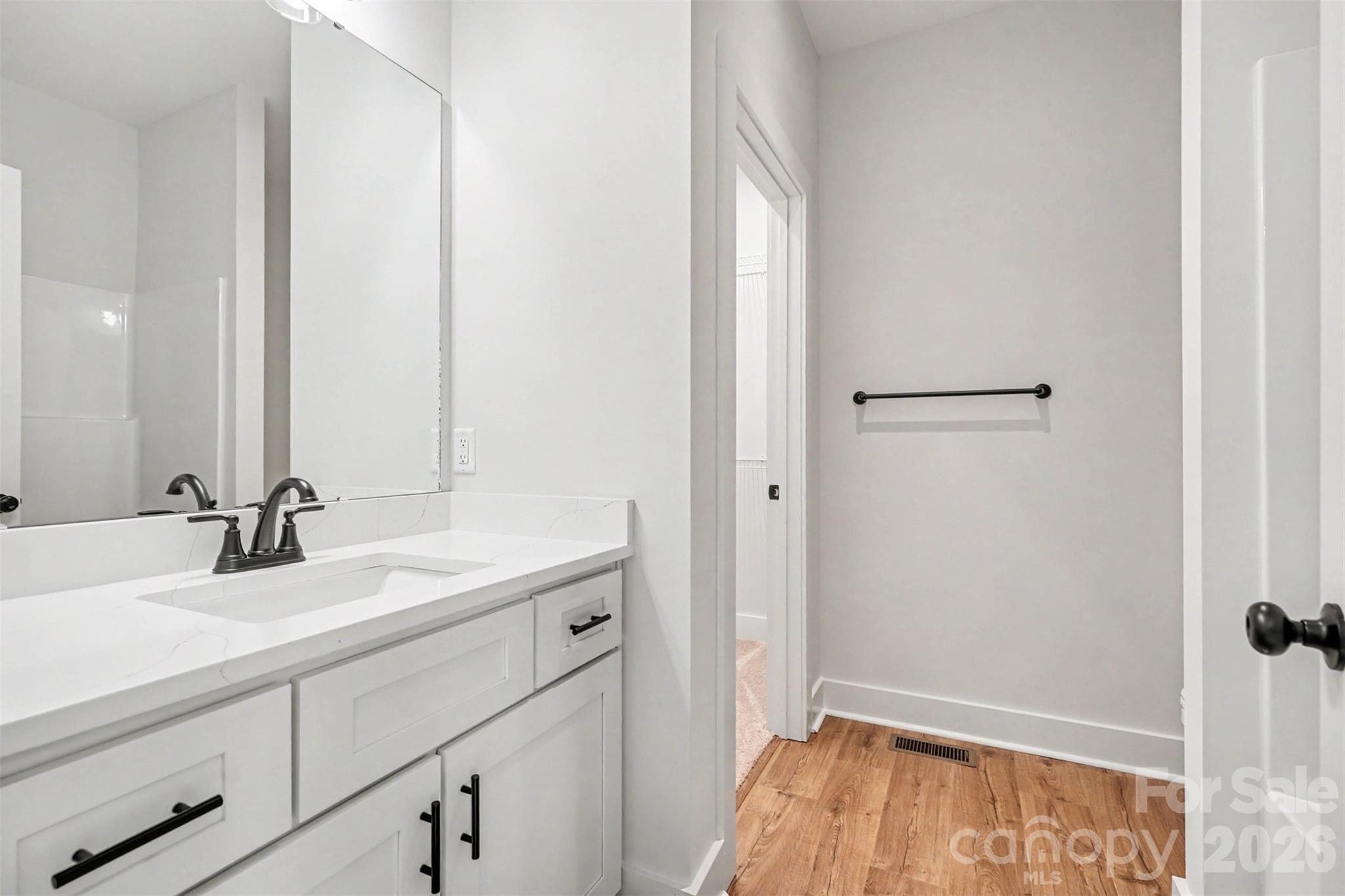 Primary bathroom ensuite - 906 W 8th Street, Kannapolis