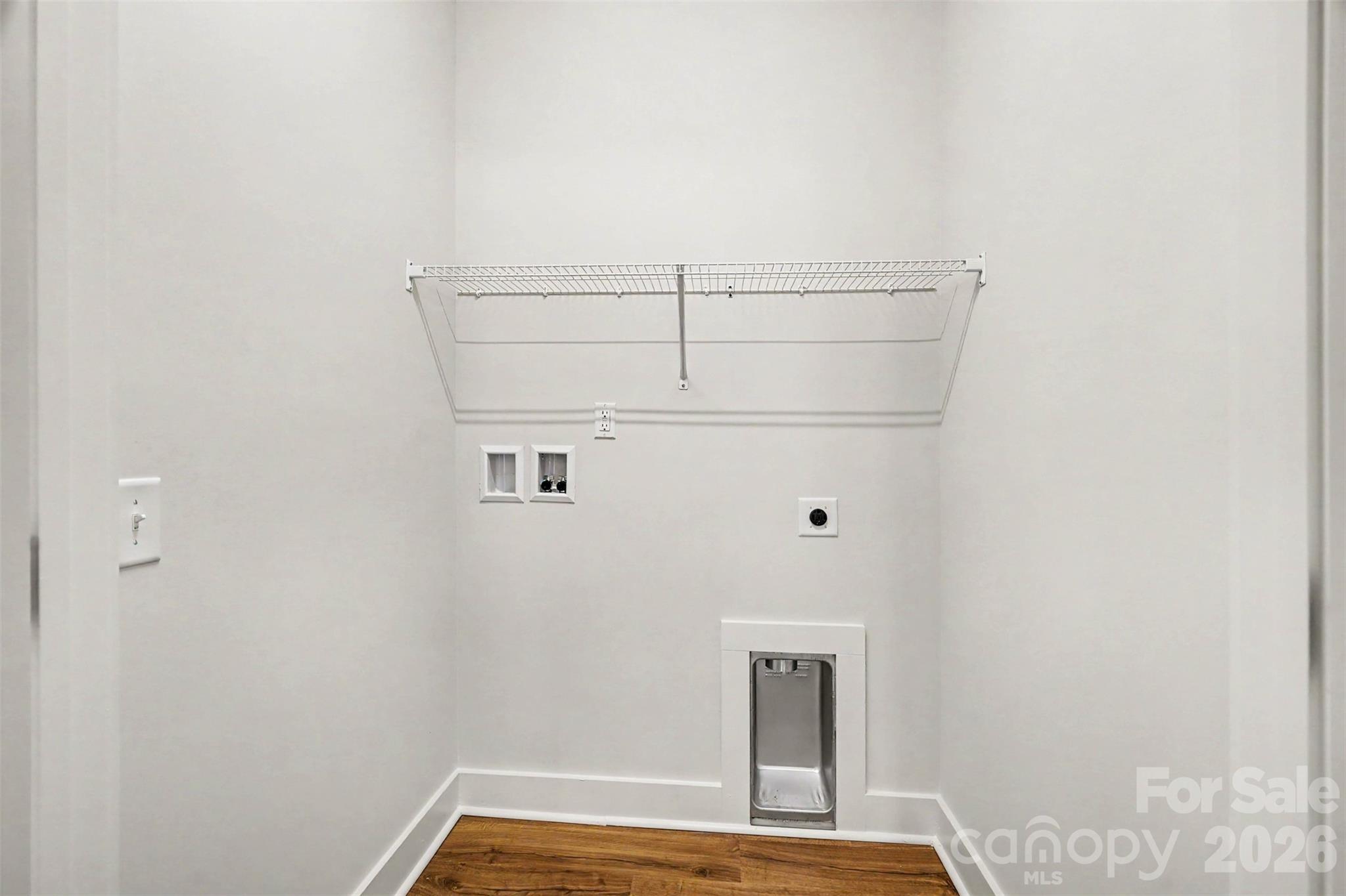 Laundry space - 906 W 8th Street, Kannapolis