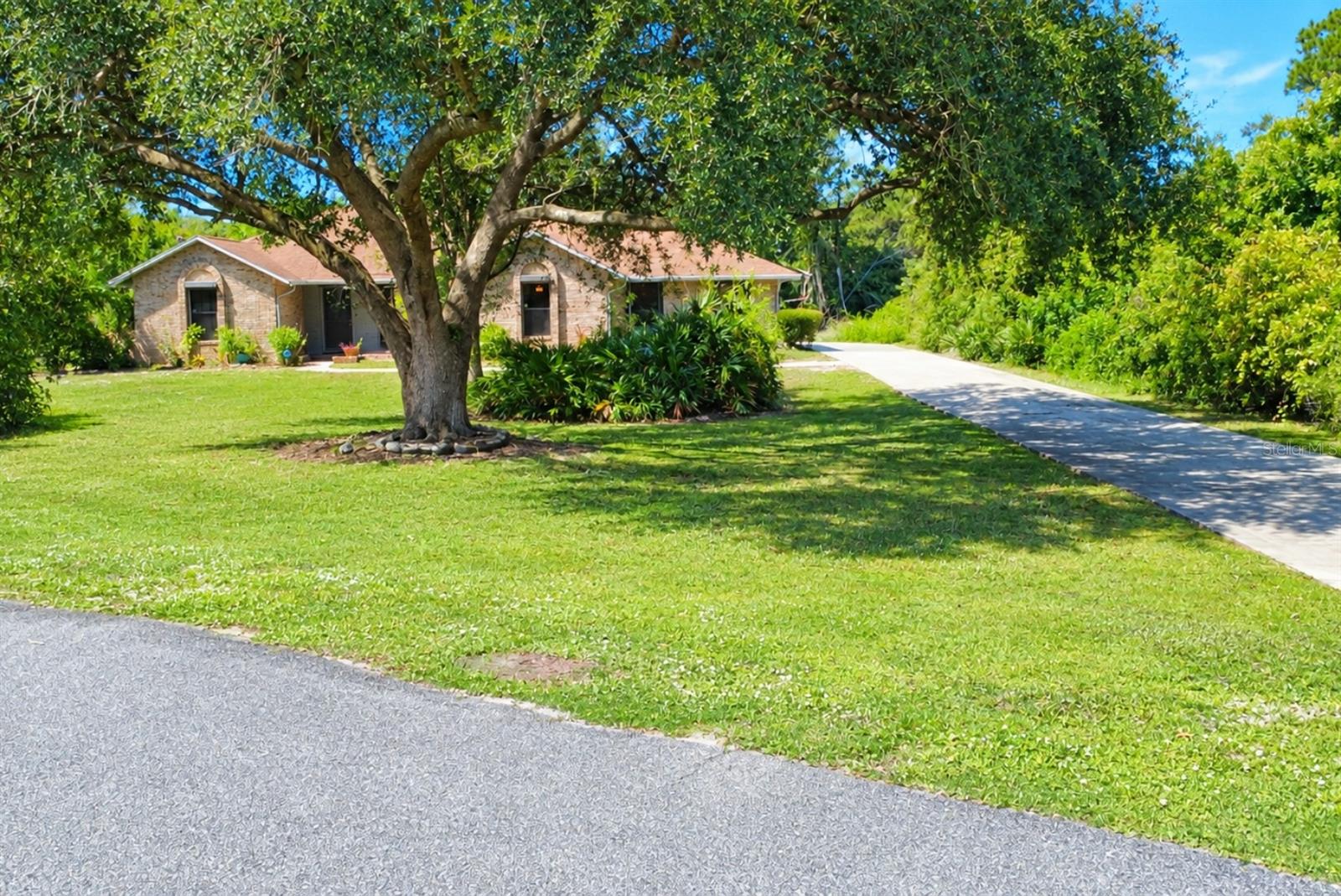 2510 MERRI OAKS CT