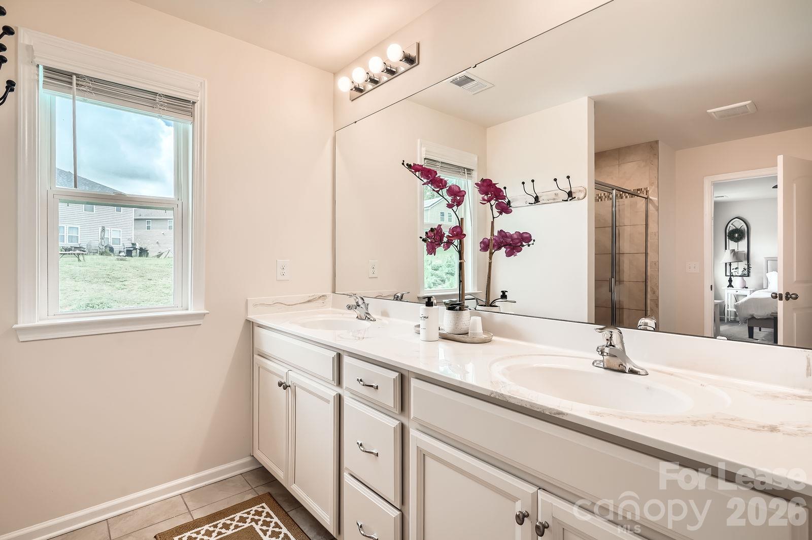 Master Bathroom (Second Floor) - 14122 Ridgewater Way, Charlotte