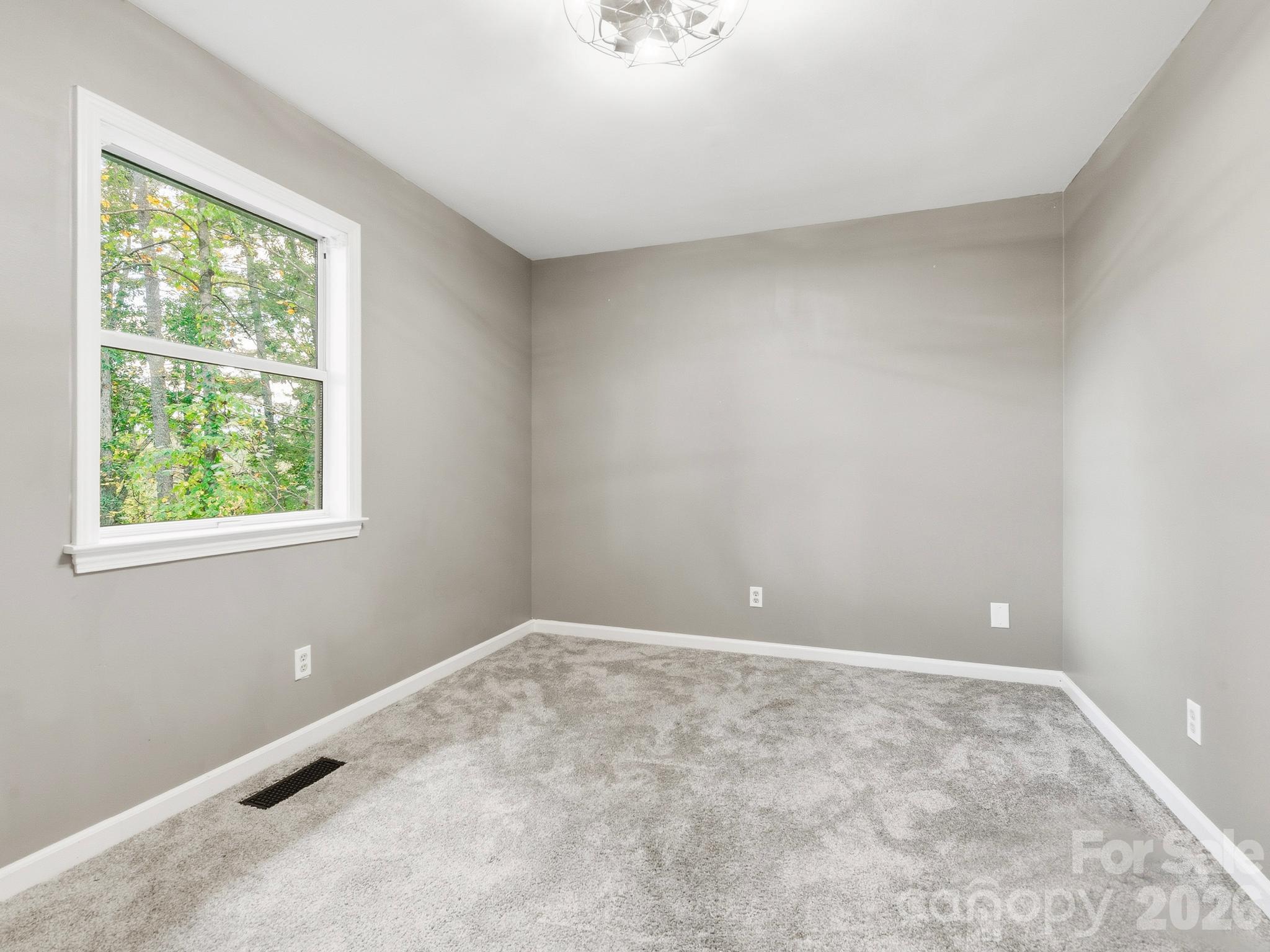 Bedroom 2 - 8 Rasada Extension, Weaverville