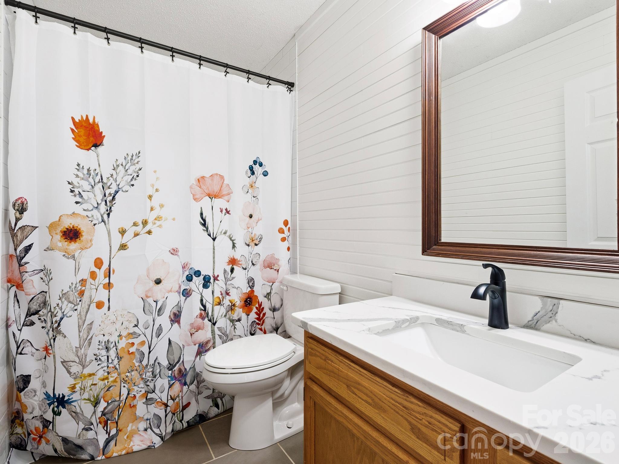 Hall Bath - 8 Rasada Extension, Weaverville