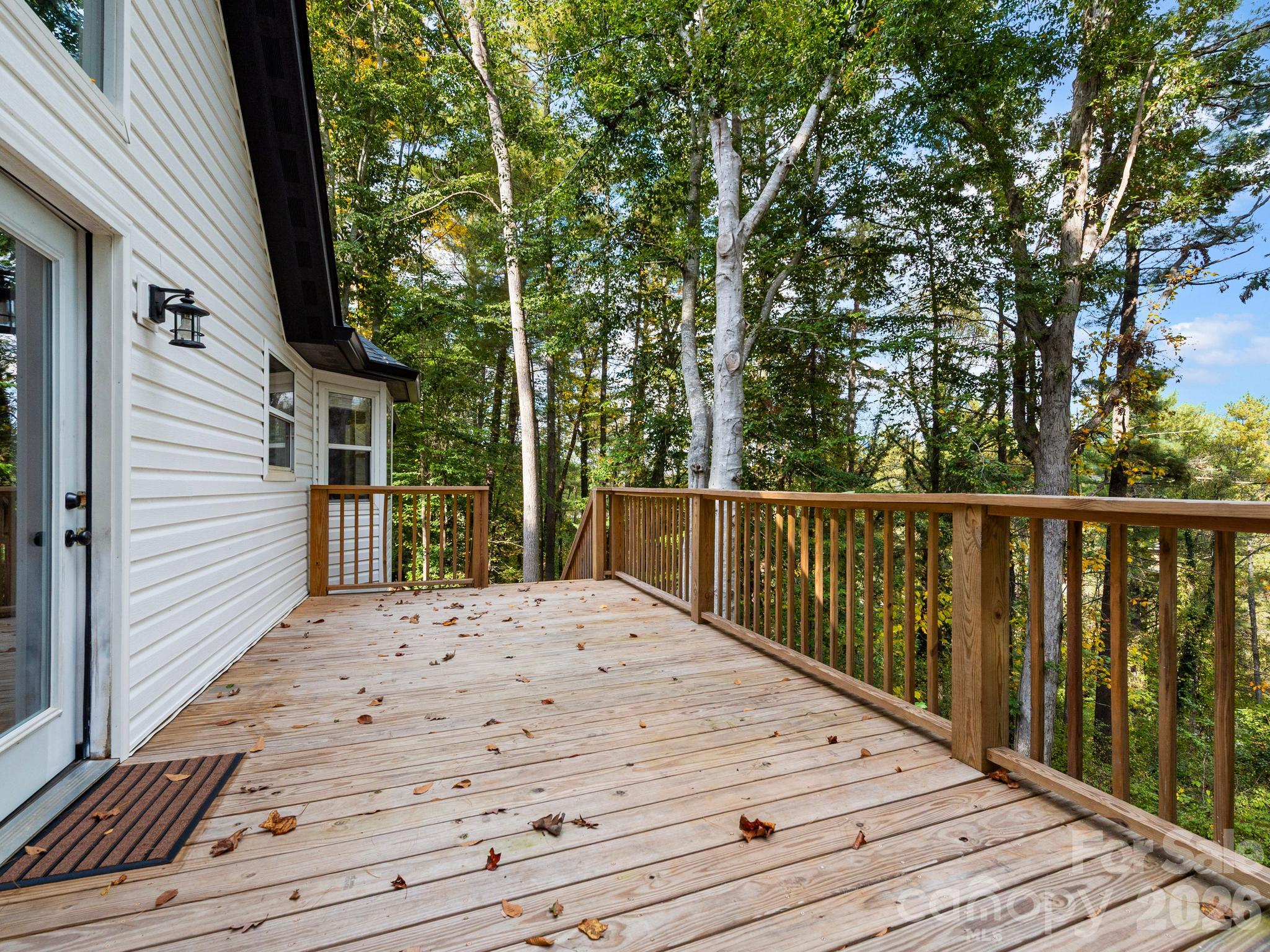 New Large Private Deck - 8 Rasada Extension, Weaverville