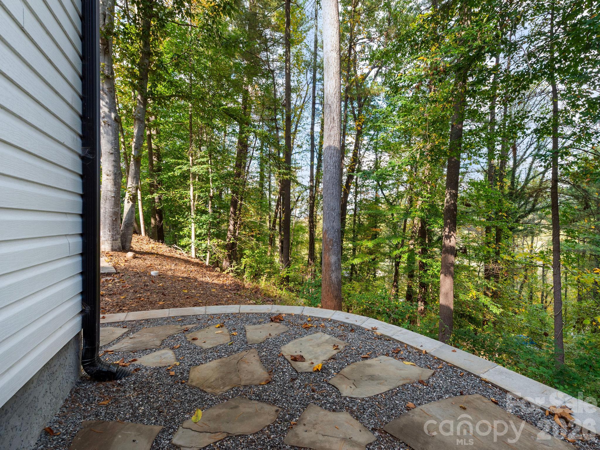 Beautiful New Patio Landing - 8 Rasada Extension, Weaverville