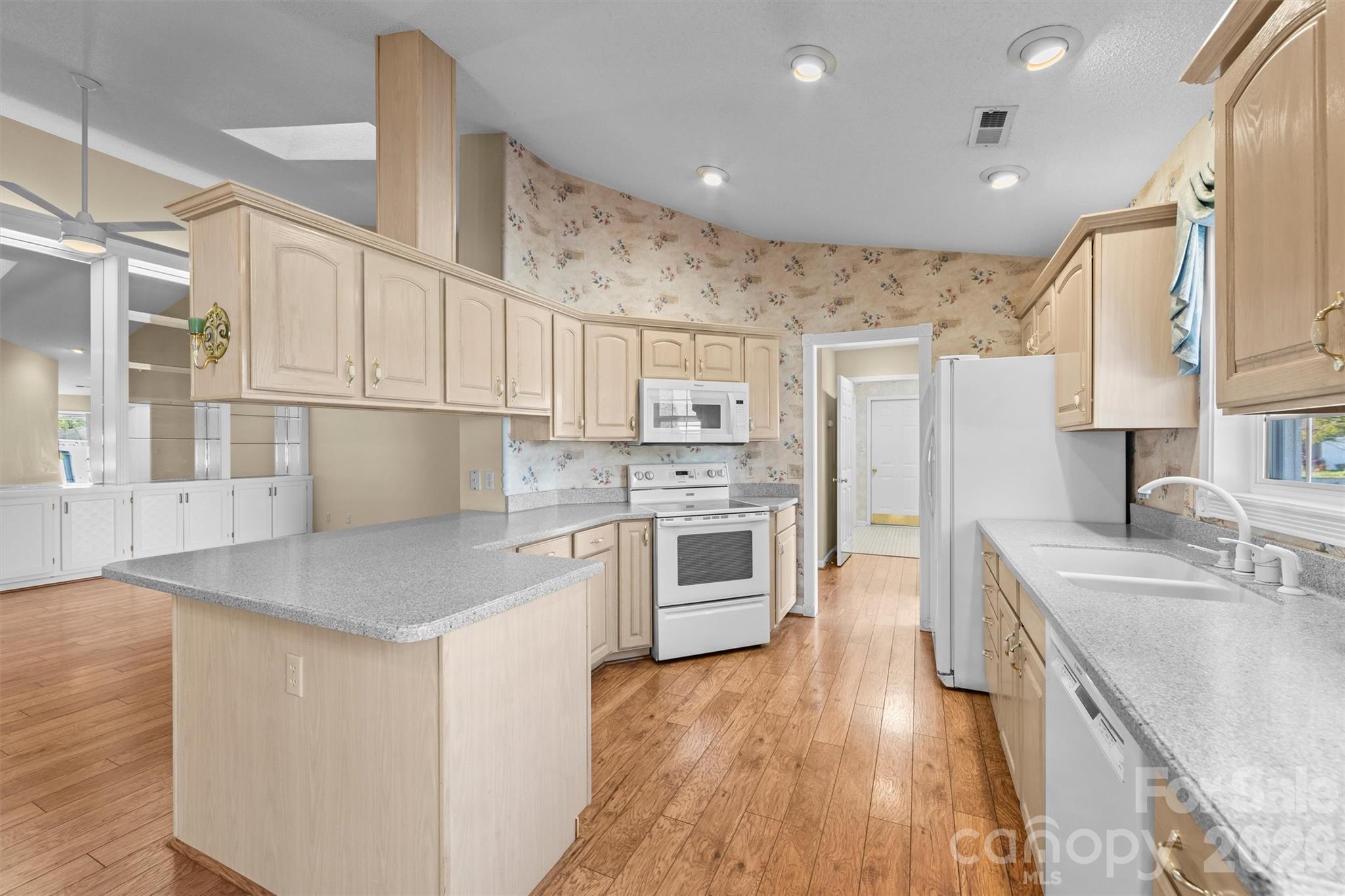Kitchen - 11 Heather Way, Candler