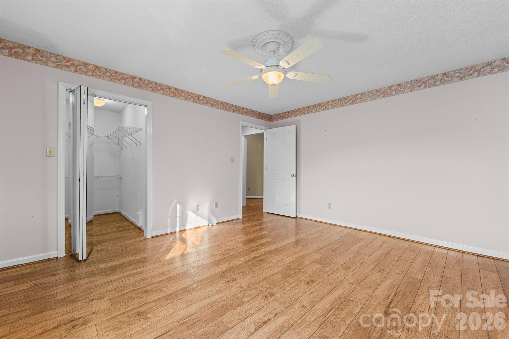 Guest Bedroom with walk in closet - 11 Heather Way, Candler