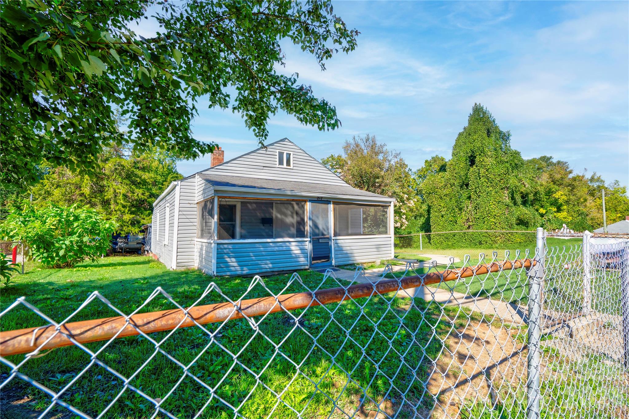 Single Family Residence at 217 Lineberger Street, Shelby, photo 2 of 16