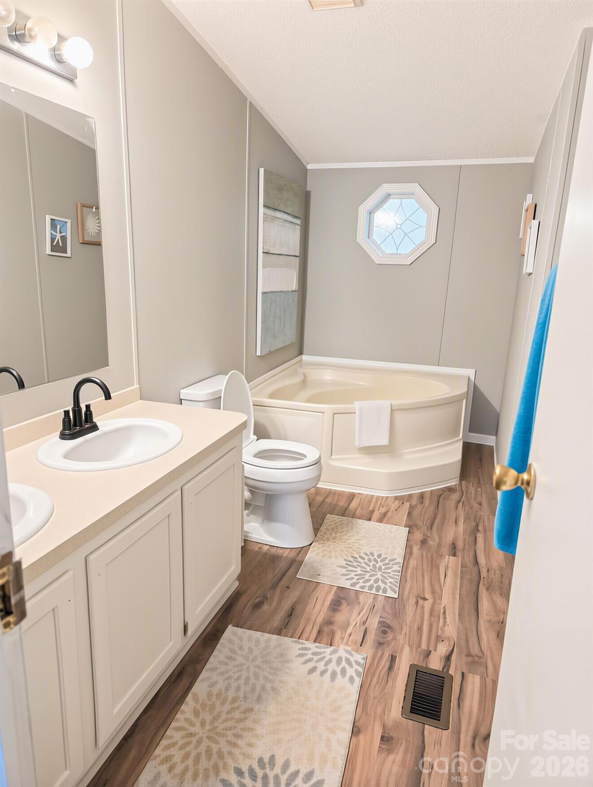 Single Family Residence at 2524 Cabelos Drive, Lincolnton, photo 13 of 16