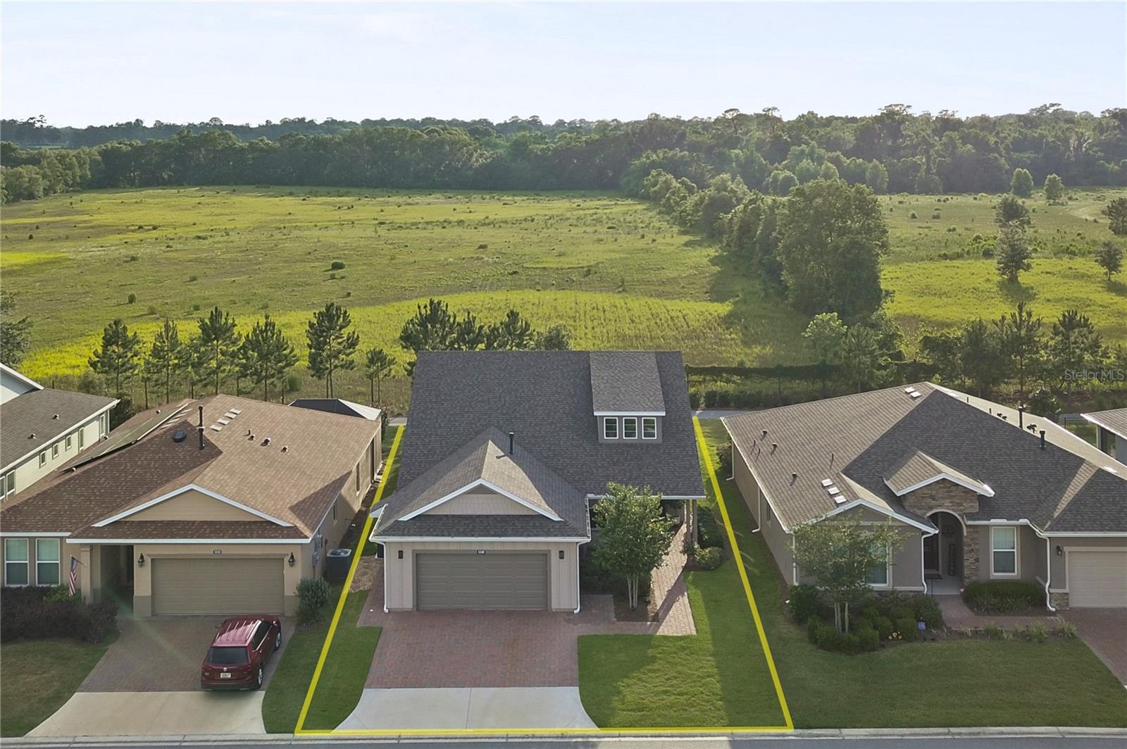 5589 NW 40TH LOOP