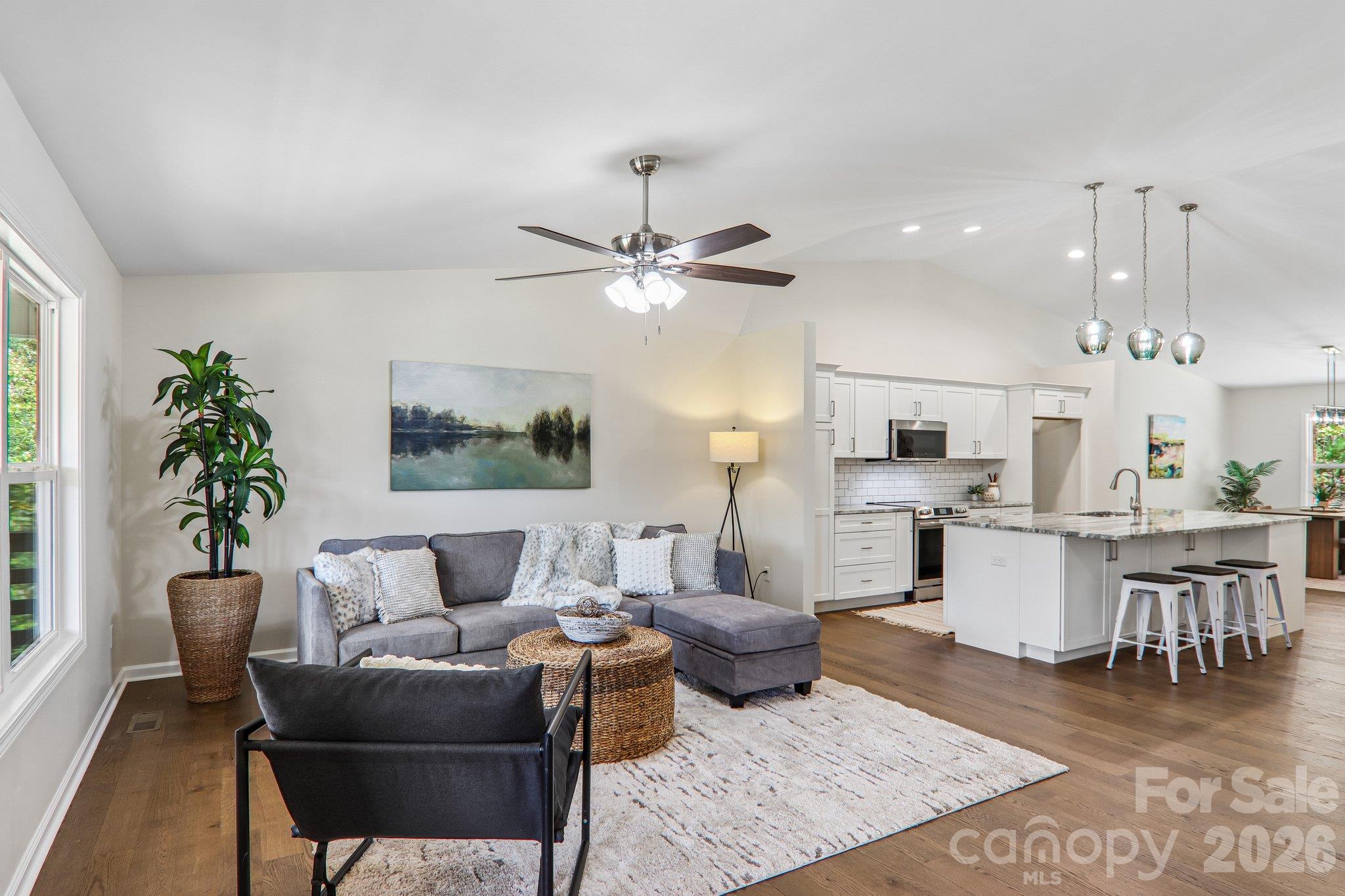 Single Family Residence at 129 Lincoln Ridge Drive, Candler, photo 16 of 41