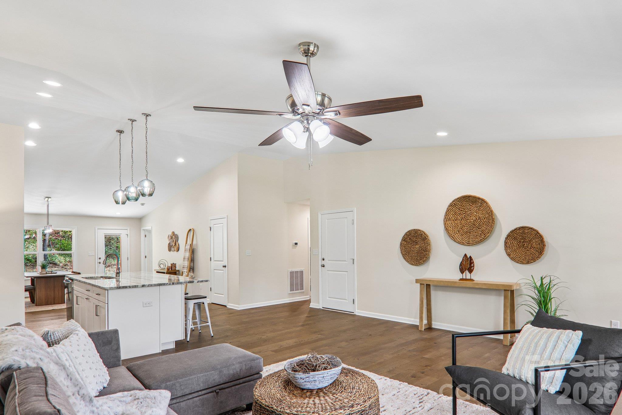 Single Family Residence at 129 Lincoln Ridge Drive, Candler, photo 18 of 41
