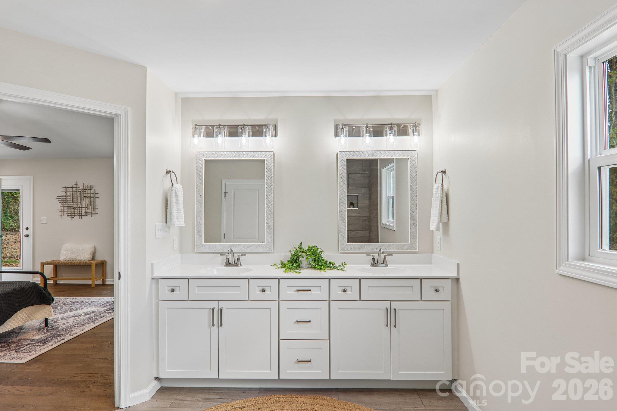 Double vanity - 129 Lincoln Ridge Drive, Candler