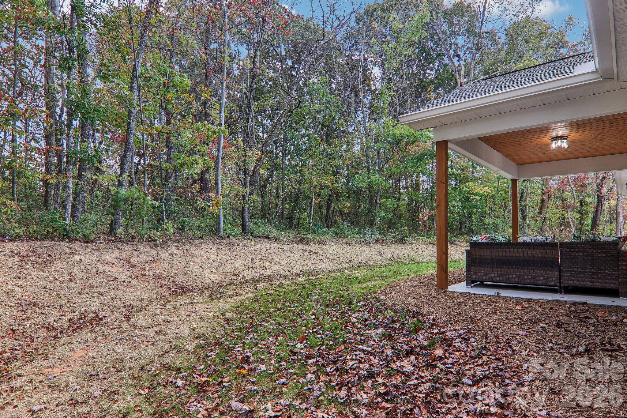 Single Family Residence at 129 Lincoln Ridge Drive, Candler, photo 35 of 41