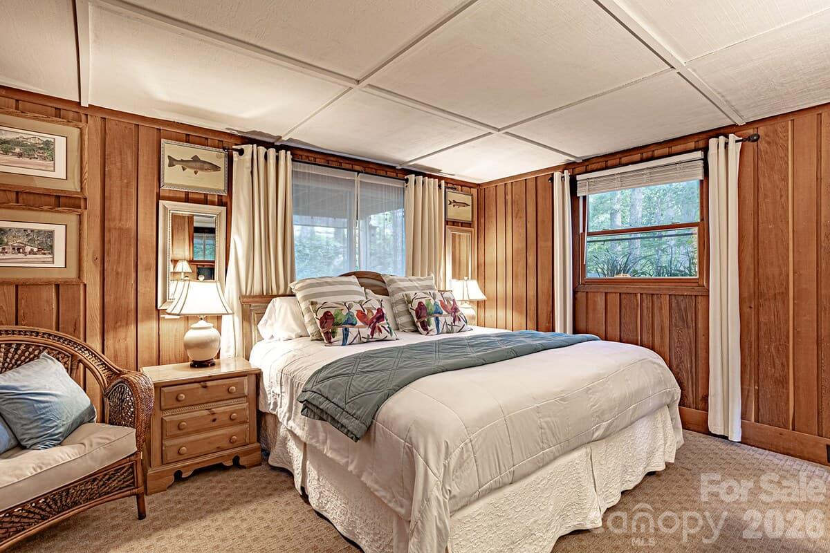 Primary bedroom on main level - 208 N West Lake Drive, Lake Lure