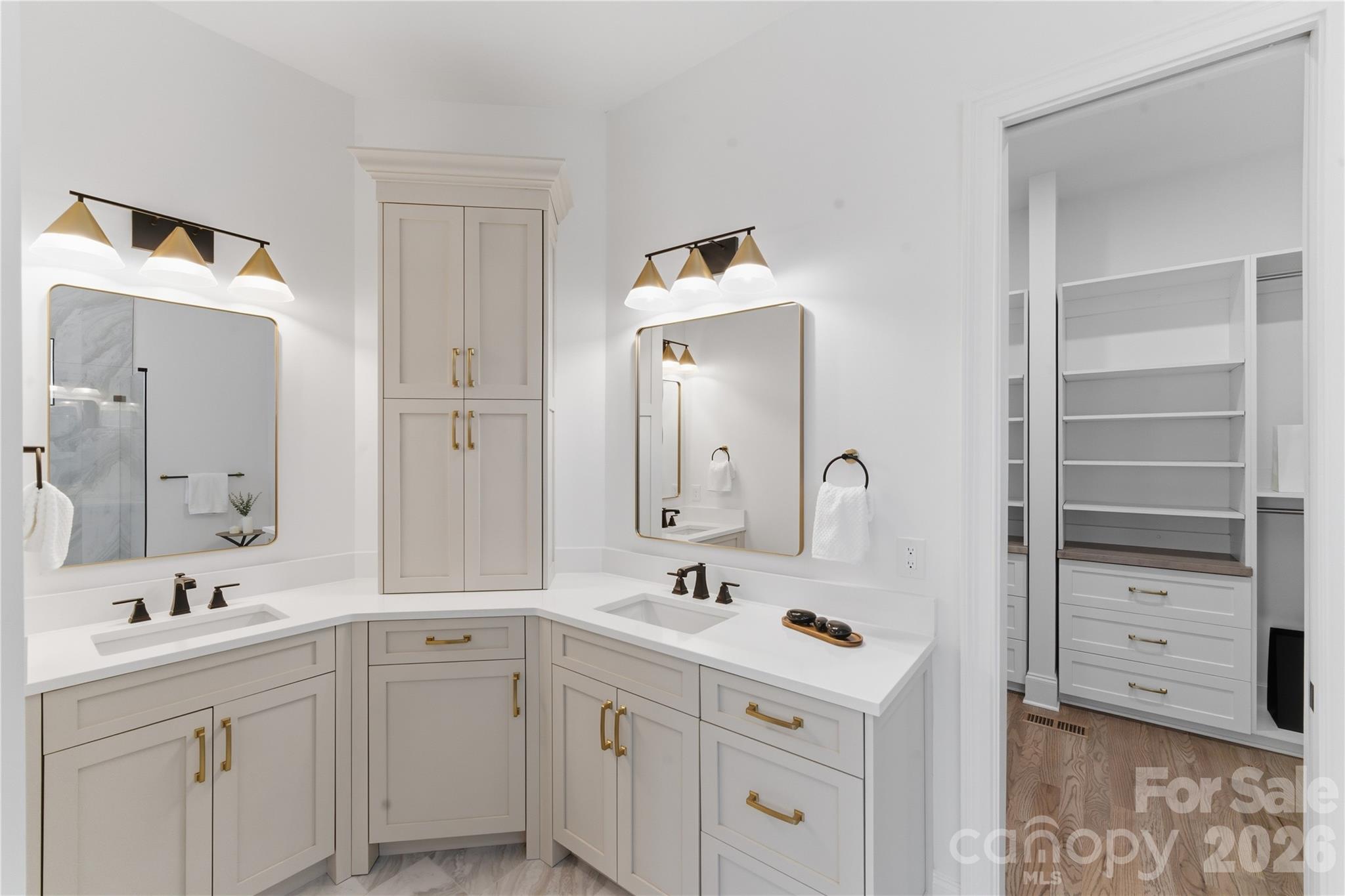 Single Family Residence at 6405 Chimney Bluff Road, Lancaster, photo 23 of 36