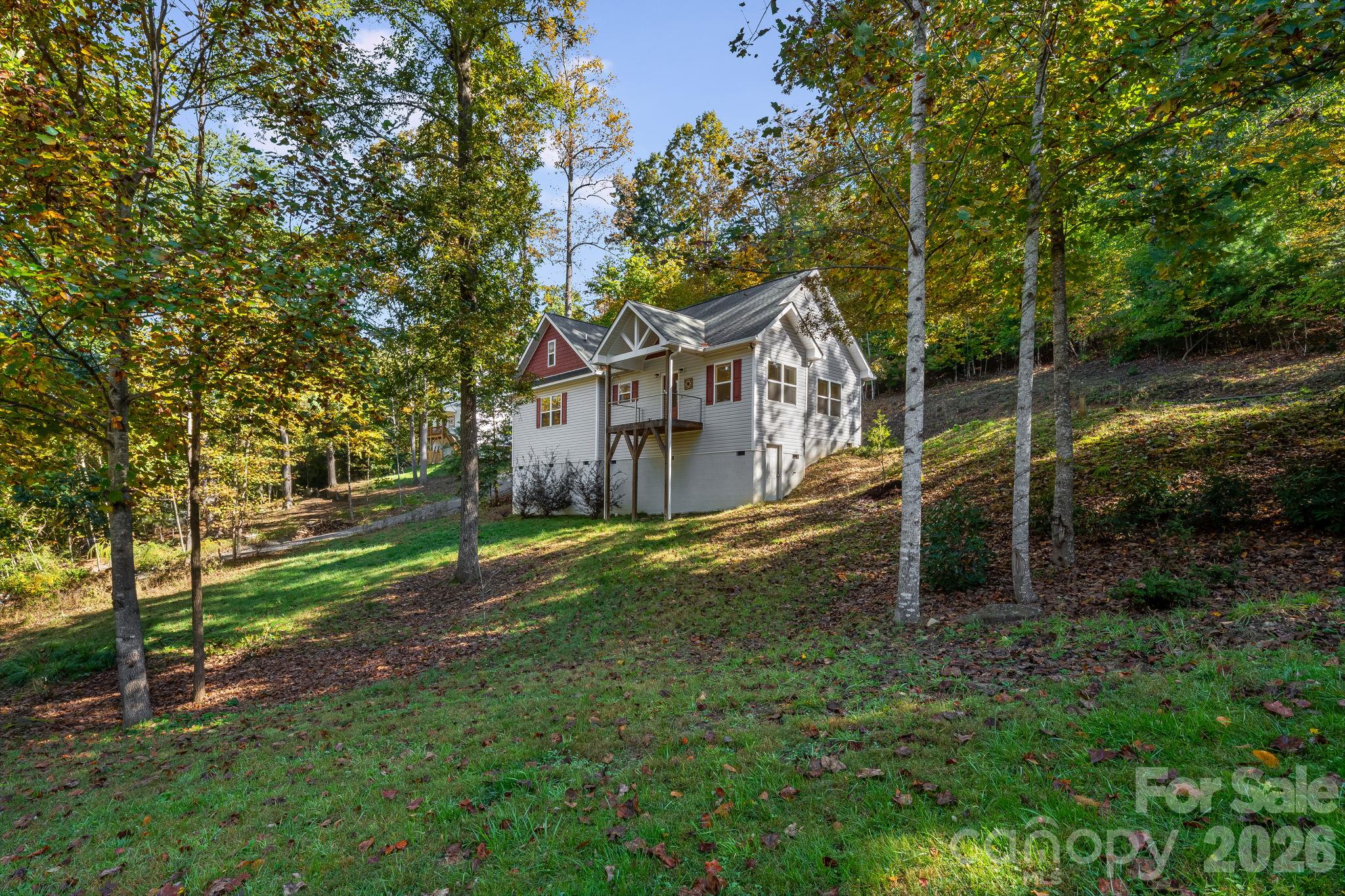 Single Family Residence at 171 Rambling Trail, Hendersonville, photo 25 of 27
