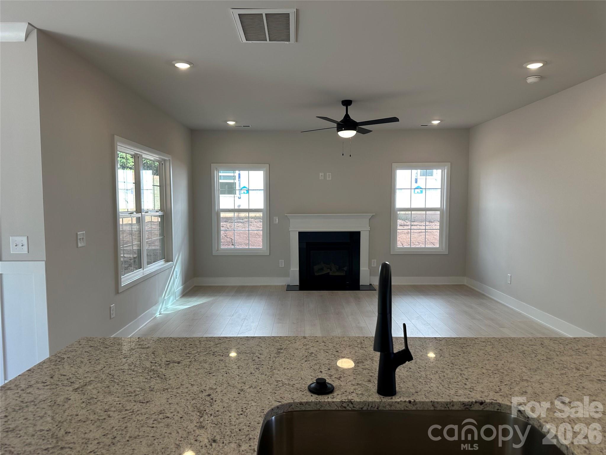Single Family Residence at 708 Inwood Hill Drive, Gastonia, photo 10 of 41