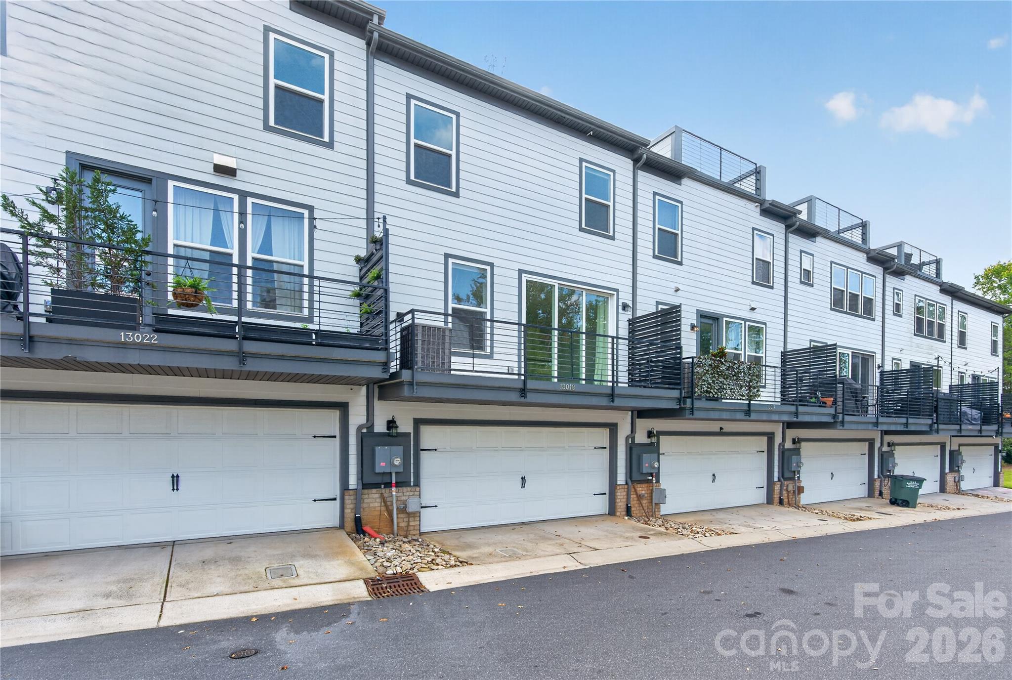 Townhouse at 13018 Simoneaux Lane, Charlotte, photo 36 of 37