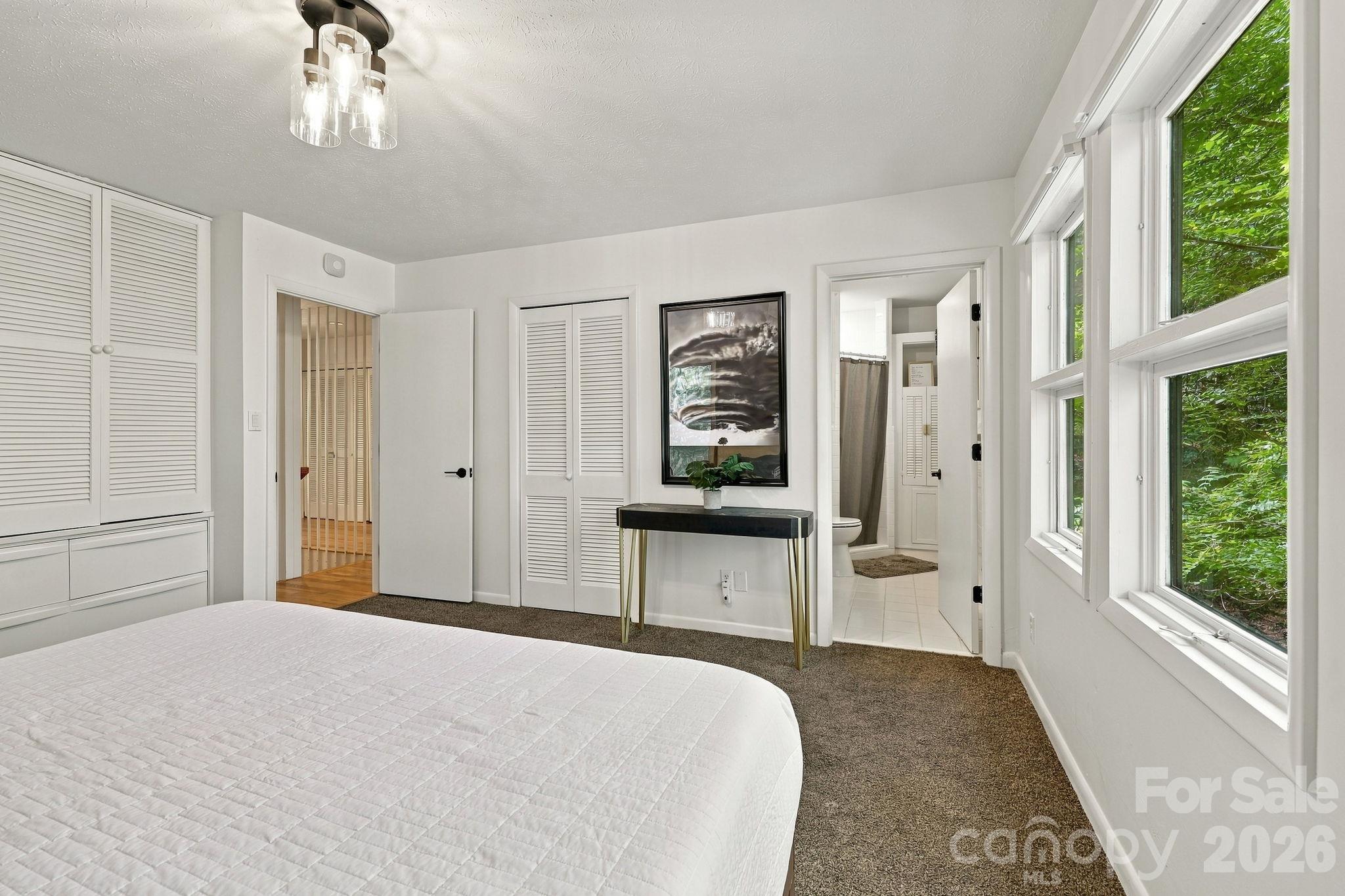 Bedroom - 109 Overlook Road, Asheville