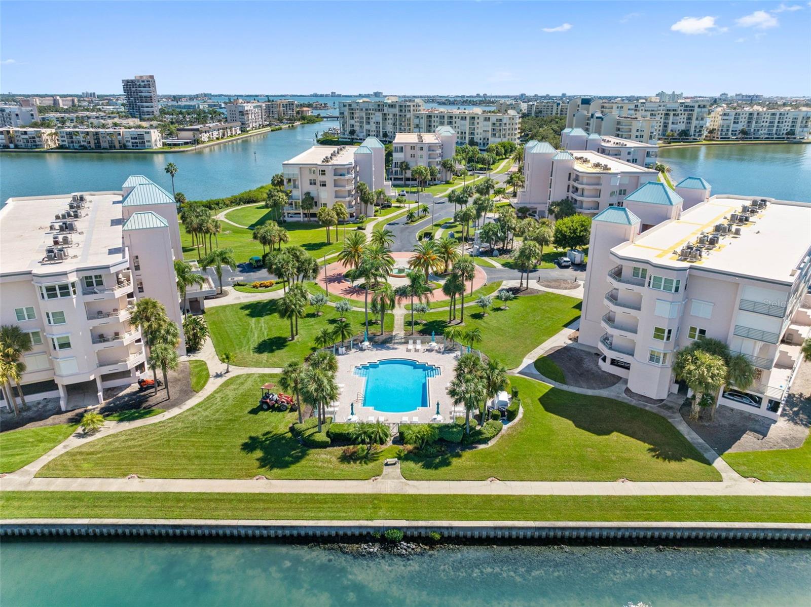 8021 SAILBOAT KEY BLVD S #304
