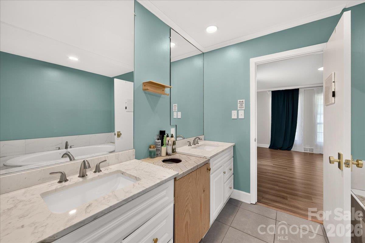 Single Family Residence at 1811 Little Rock Road, Charlotte, photo 22 of 30