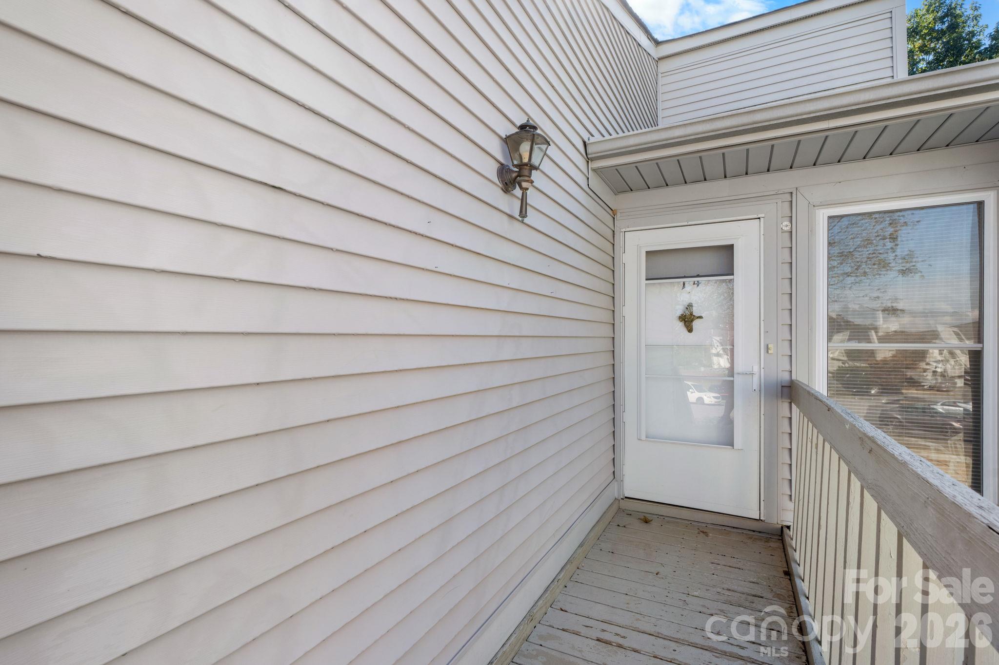 Condominium at 1050 21st Avenue NW, Hickory, photo 3 of 27
