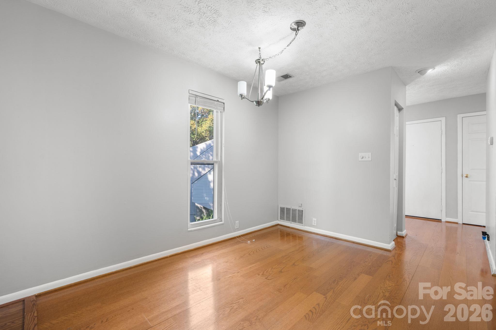 Condominium at 1050 21st Avenue NW, Hickory, photo 9 of 27