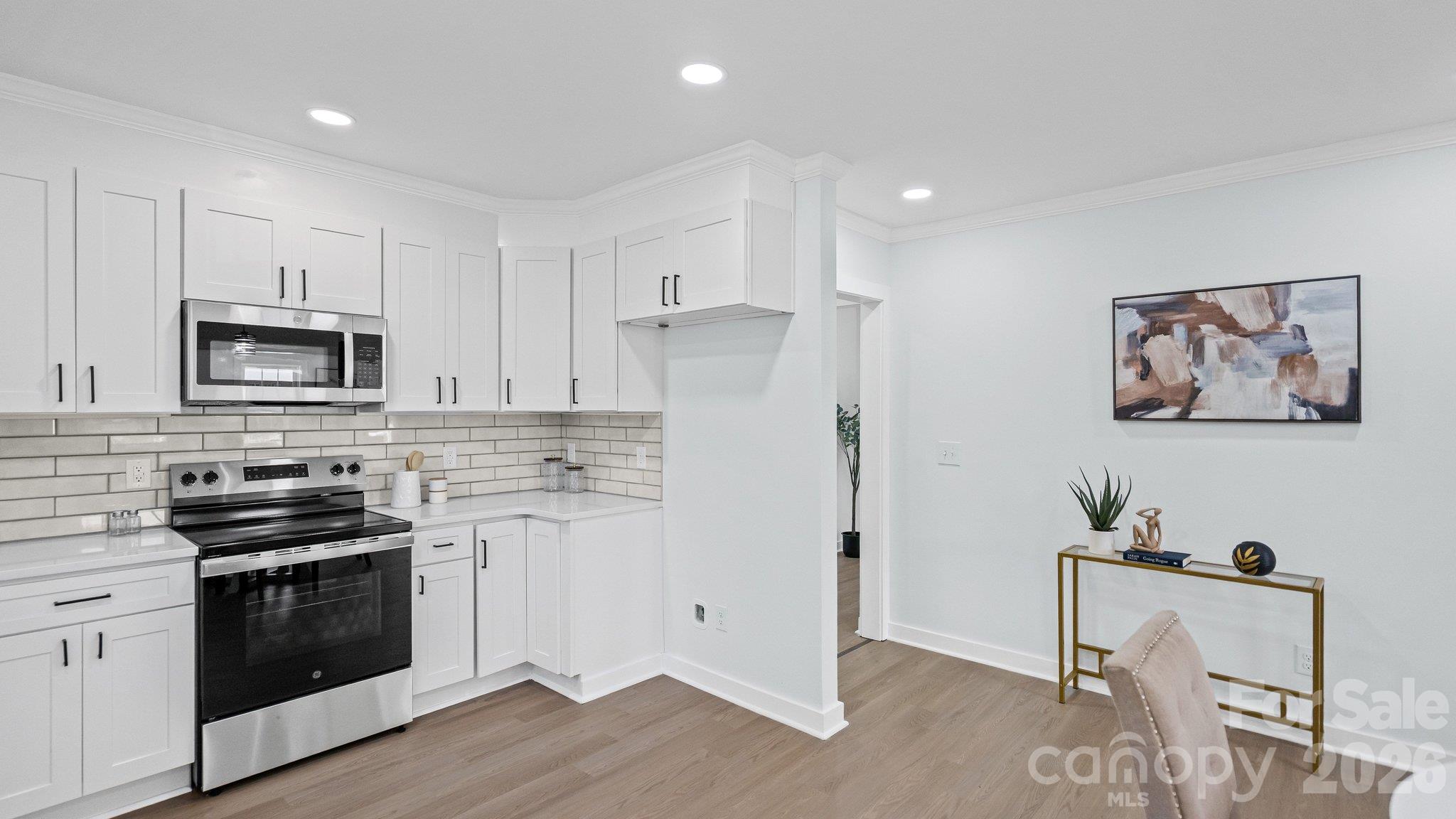 Single Family Residence at 604 Oak Street, Mooresville, photo 12 of 30