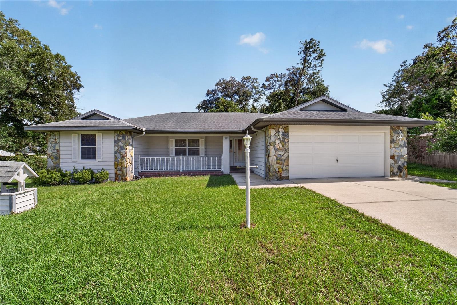 936 MAPLE AVE