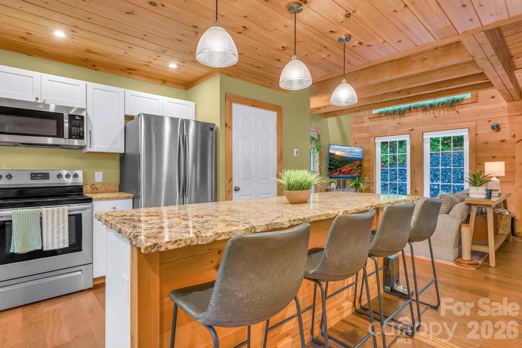 Single Family Residence at 38 Macey Drive, Nebo, photo 9 of 32