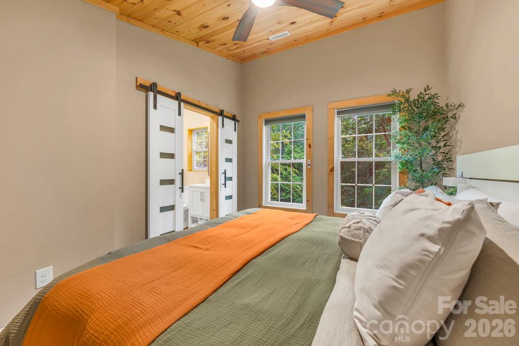 Single Family Residence at 38 Macey Drive, Nebo, photo 23 of 32