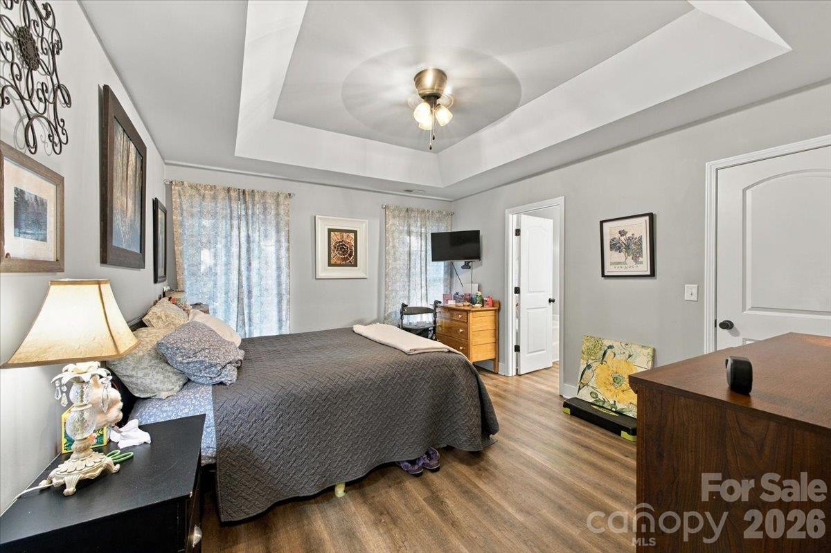 Single Family Residence at 546 Pennyfields Lane, Clover, photo 14 of 35