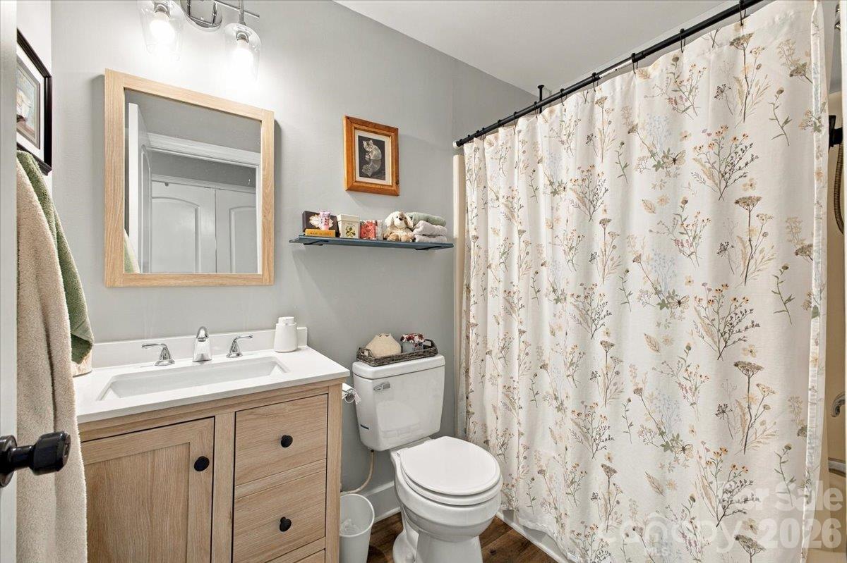 Single Family Residence at 546 Pennyfields Lane, Clover, photo 24 of 35