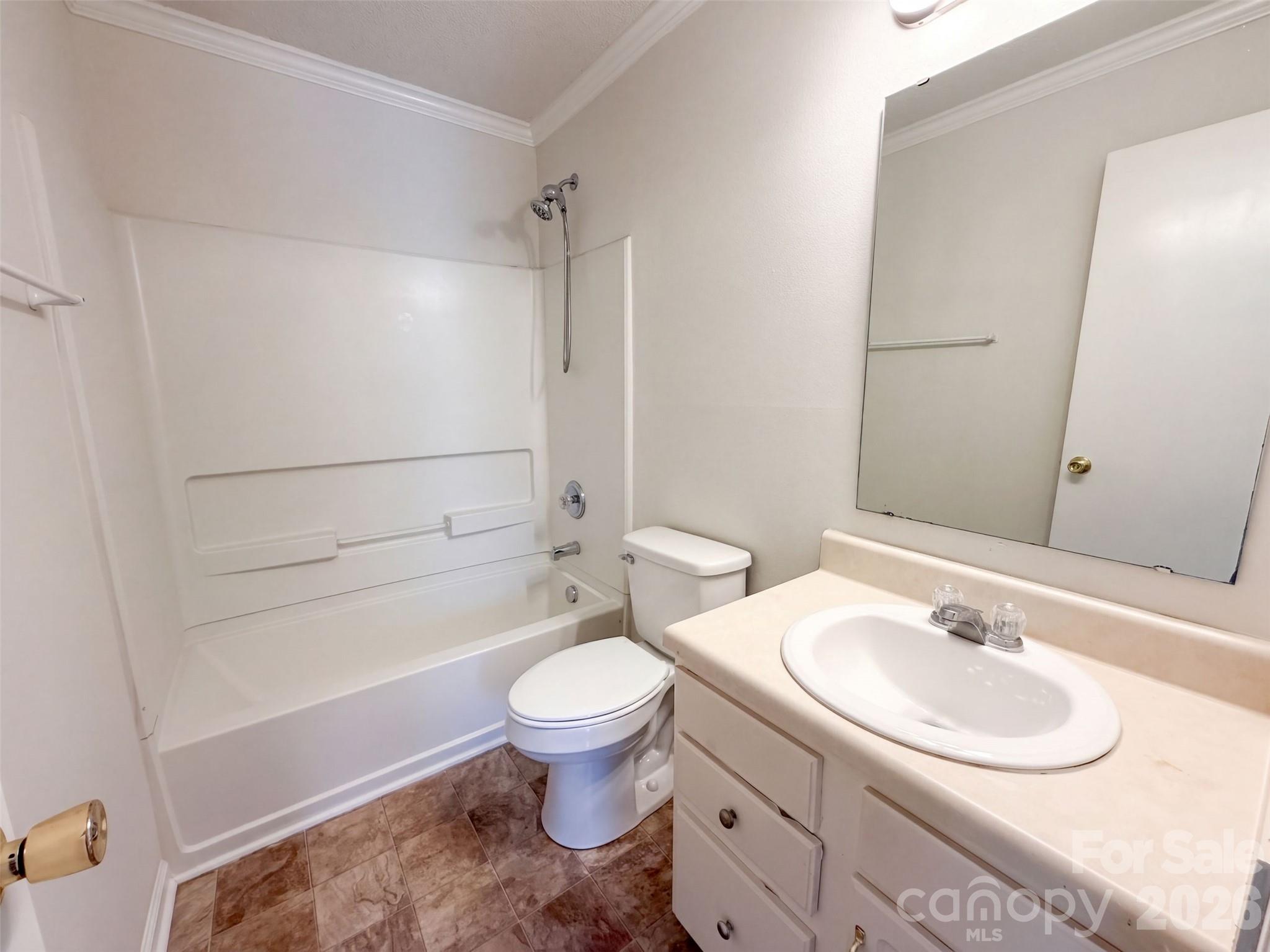 Single Family Residence at 6807 Wandering Creek Drive, Charlotte, photo 18 of 40