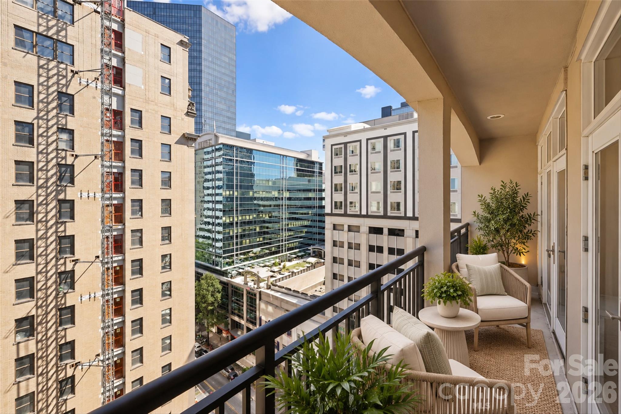 Condominium at 230 S Tryon Street, Charlotte, photo 14 of 33