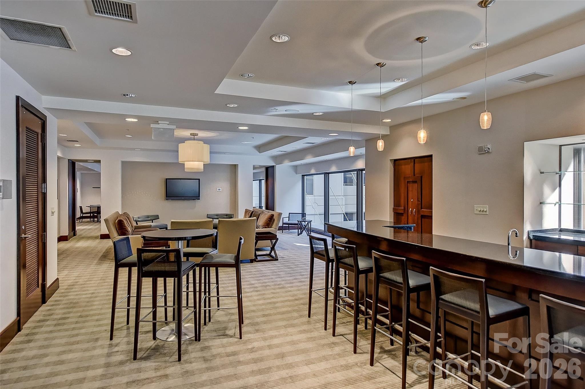 Condominium at 230 S Tryon Street, Charlotte, photo 25 of 33