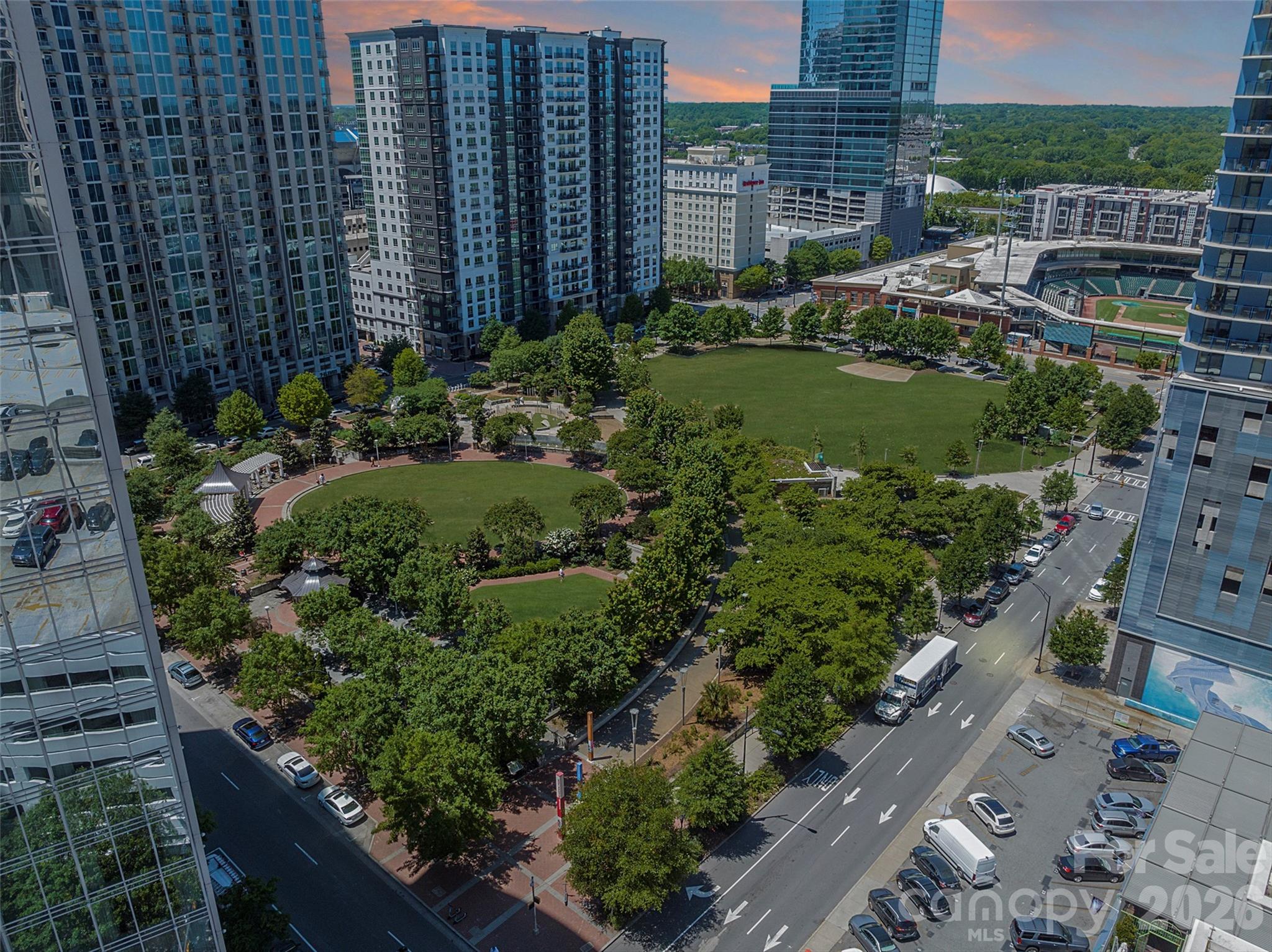 Condominium at 230 S Tryon Street, Charlotte, photo 32 of 33